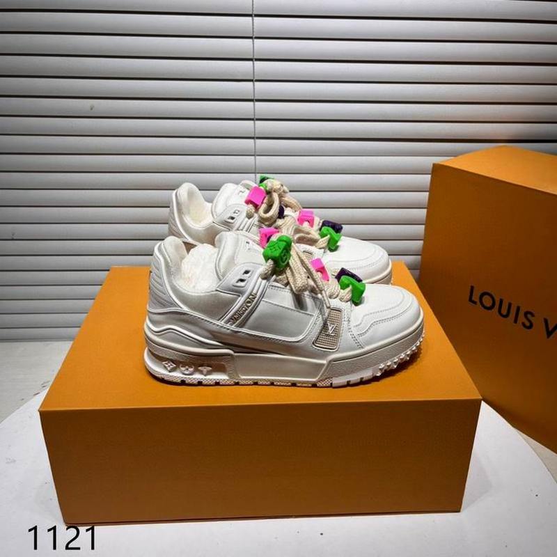 LV Women's Shoes 743